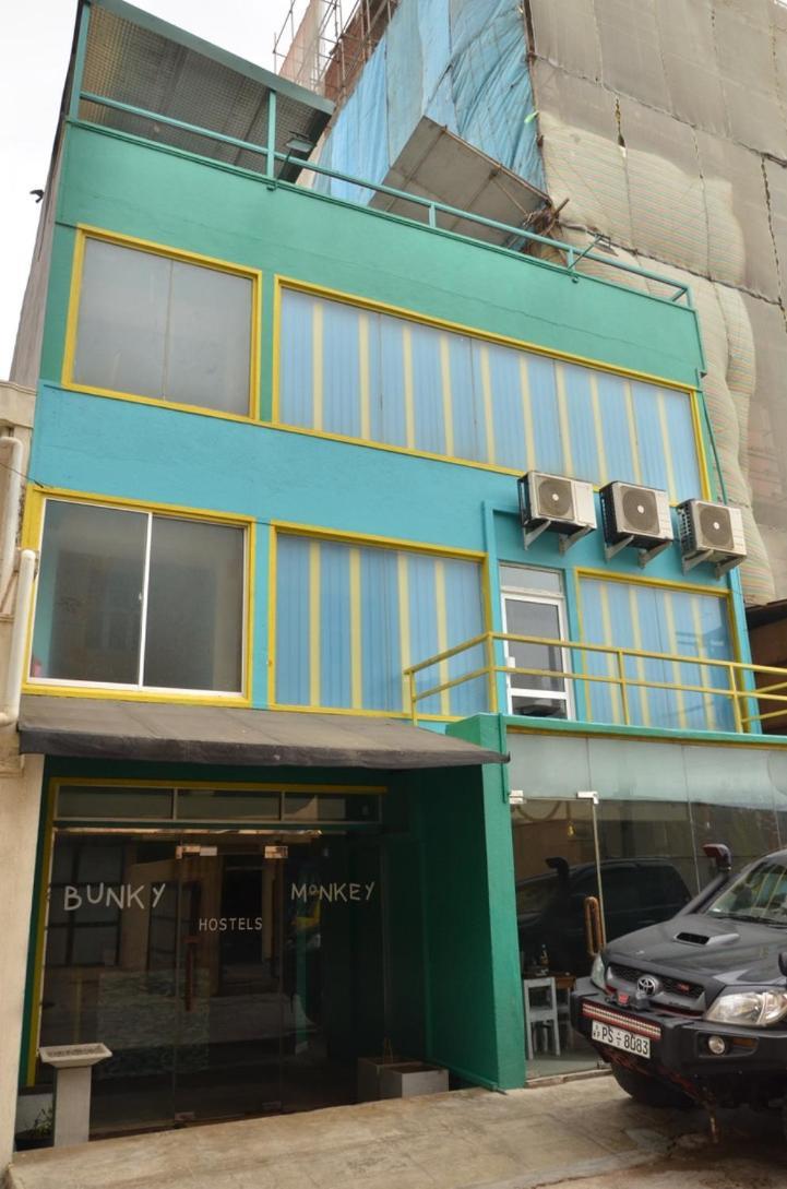 Bunky Monkey Hostels Коломбо Екстериор снимка